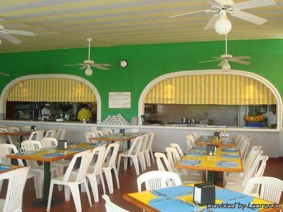 Real Bananas All Inclusive Acapulco Restoran gambar